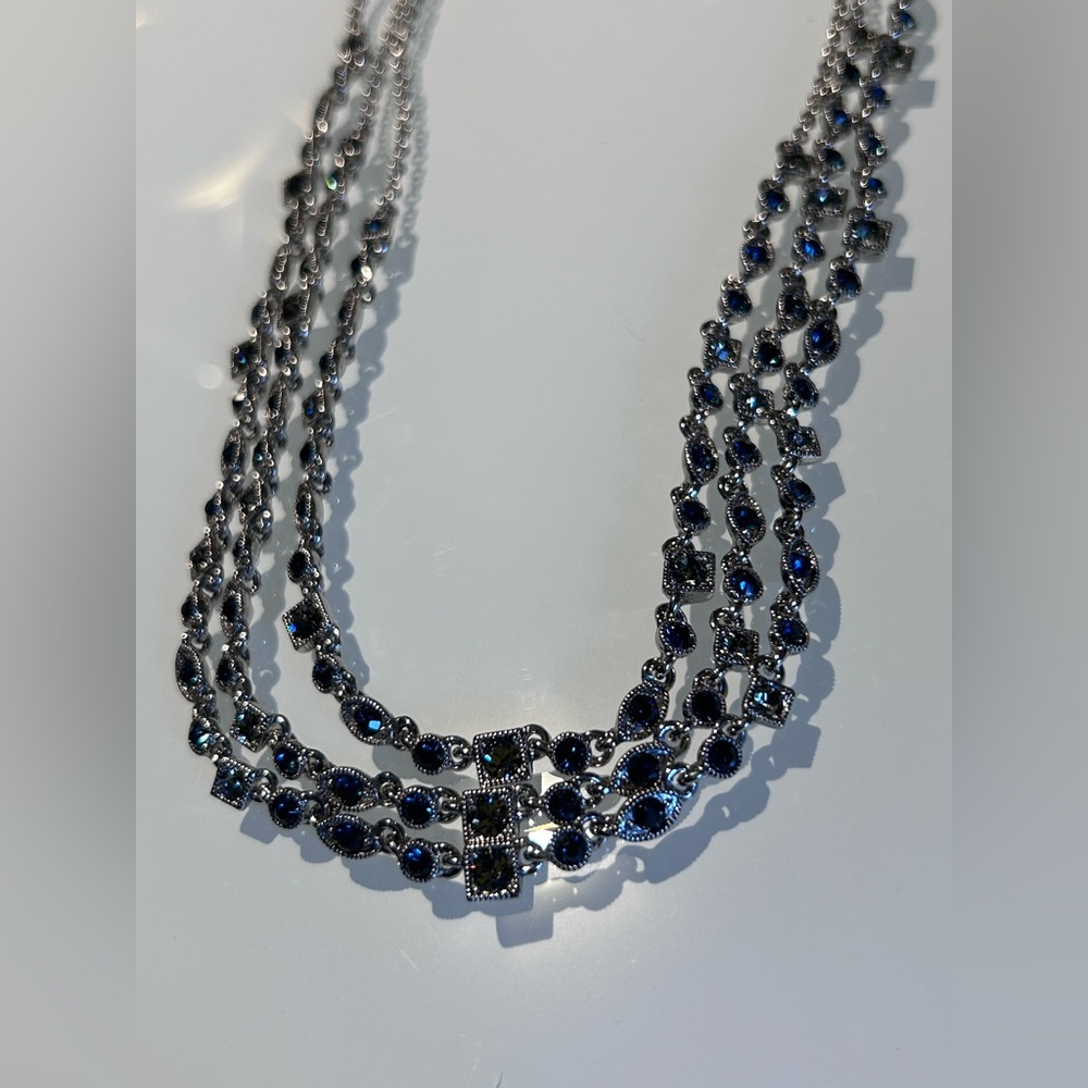 Givenchy layered necklace - Picture 4 of 10